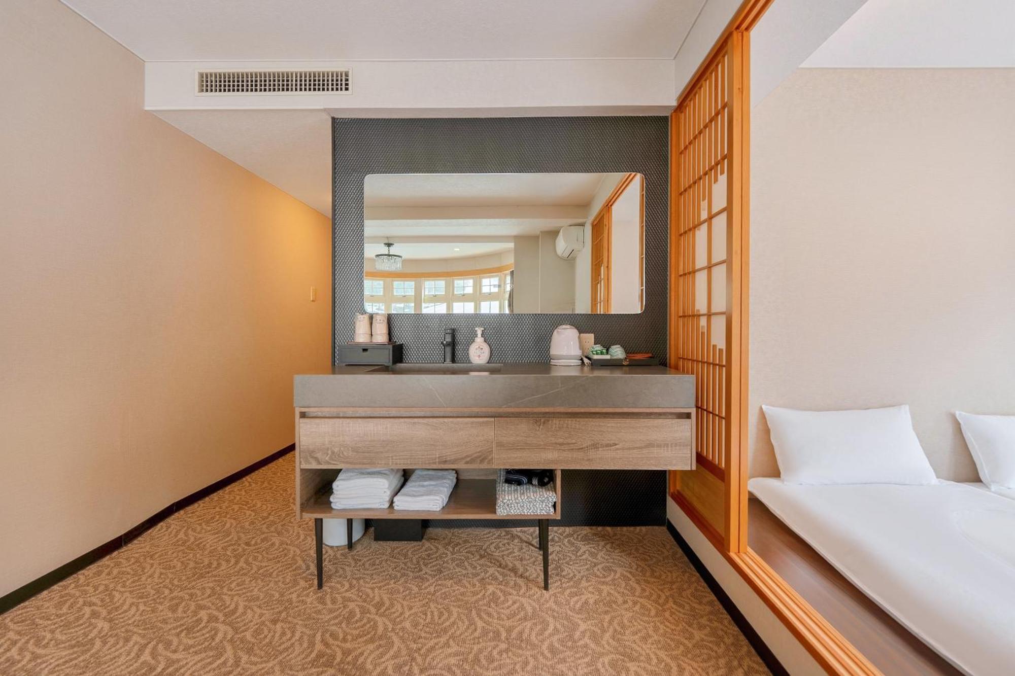 Hakuba Sun Valley Hotel Exteriör bild